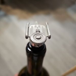 Star Trek DIY Wine Bottle Stopper U.S.S. Grissom